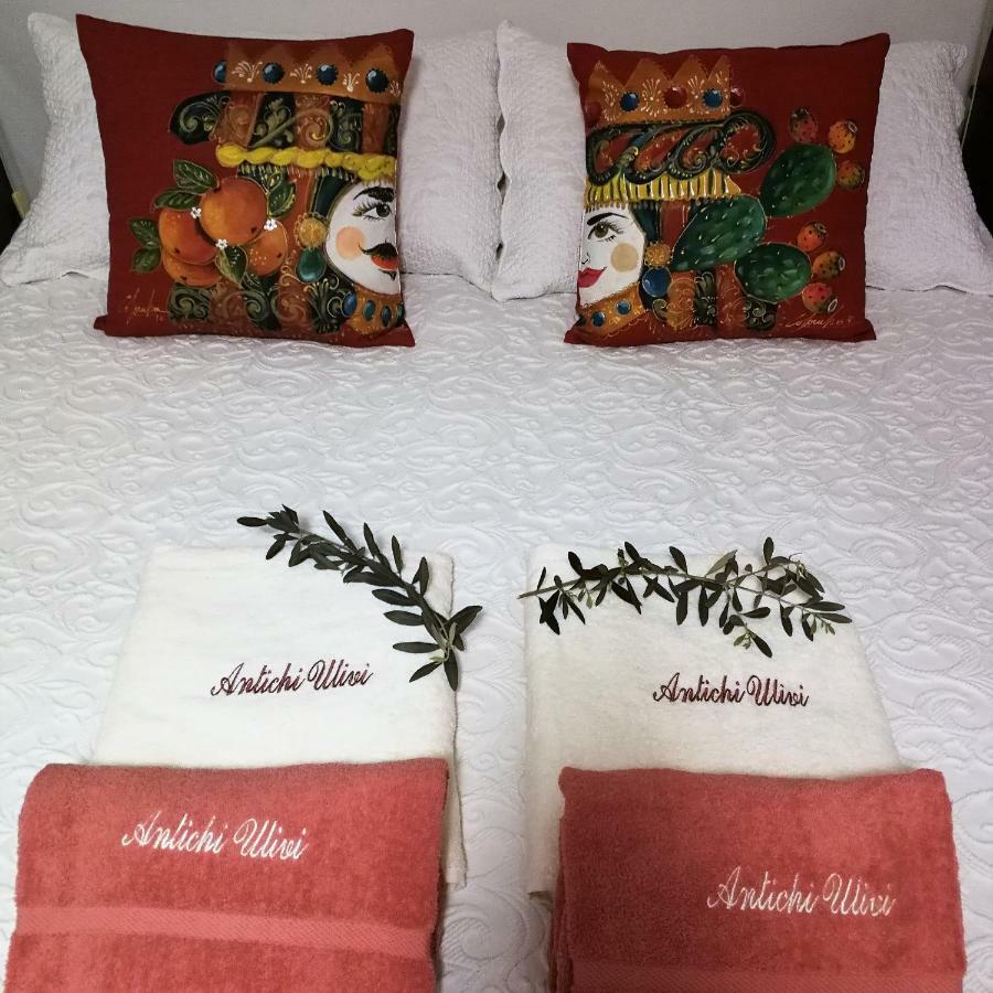 Guest House Antichi Ulivi Mondello Eksteriør billede